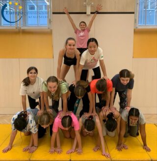 Akrobatik im Sportunterricht 🤸‍♀️ #akrobatik #sportunterricht #europagymnasiumklagenfurt