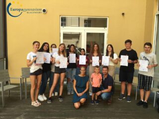 Zertifikatsverleihung Peer-Mediation! Herzlichen Glückwunsch an die teilnehmenden SchülerInnen der 5. Klassen. 👏🏽 
#peermediation #mediation #ausbildung #zertifikatsverleihung #gratulation #europagymnasiumklagenfurt